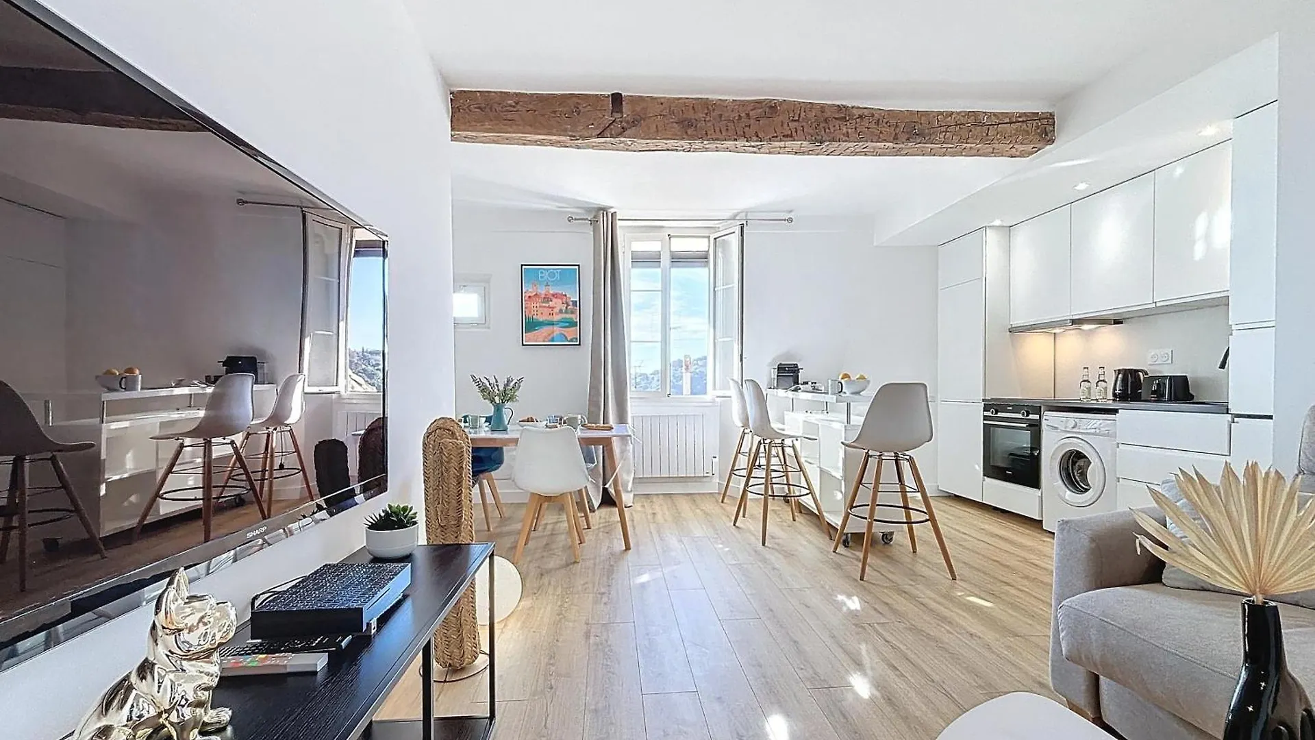 Appartement Avec Vue Au Coeur De Biot Village